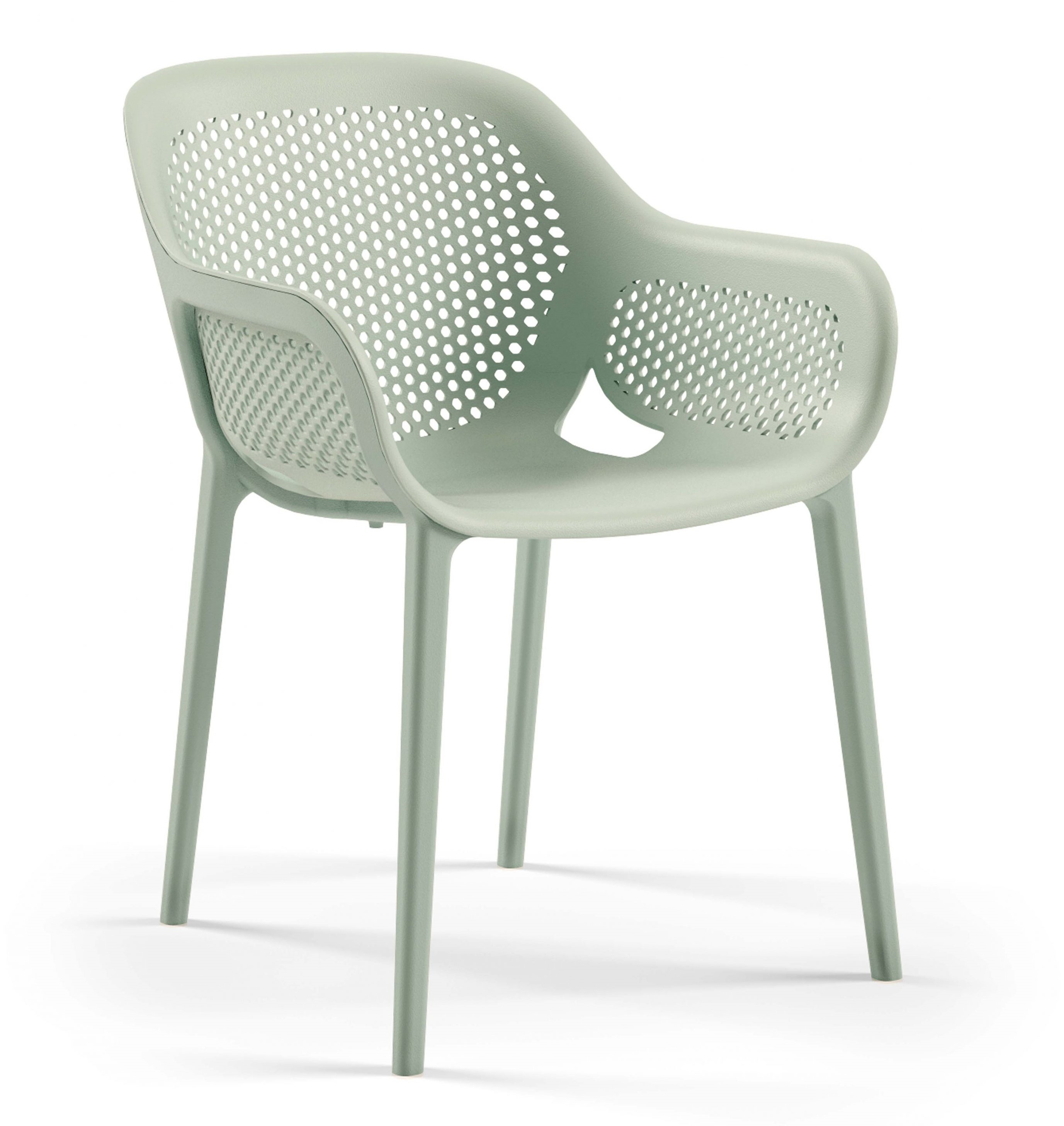 Luxurious tables and chairs